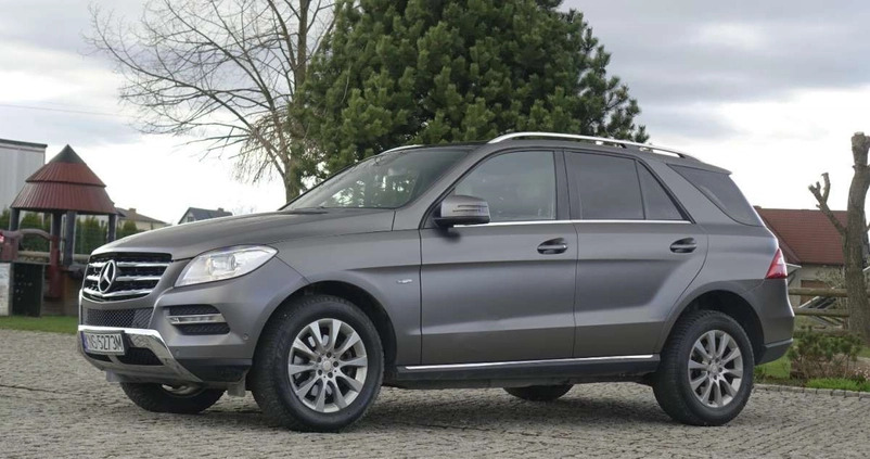 Mercedes-Benz ML cena 75700 przebieg: 228000, rok produkcji 2012 z Otmuchów małe 781